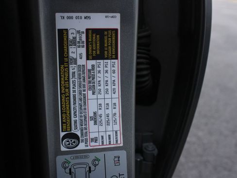 Used 2019 Volkswagen Jetta GLI Autobahn FWD image 34