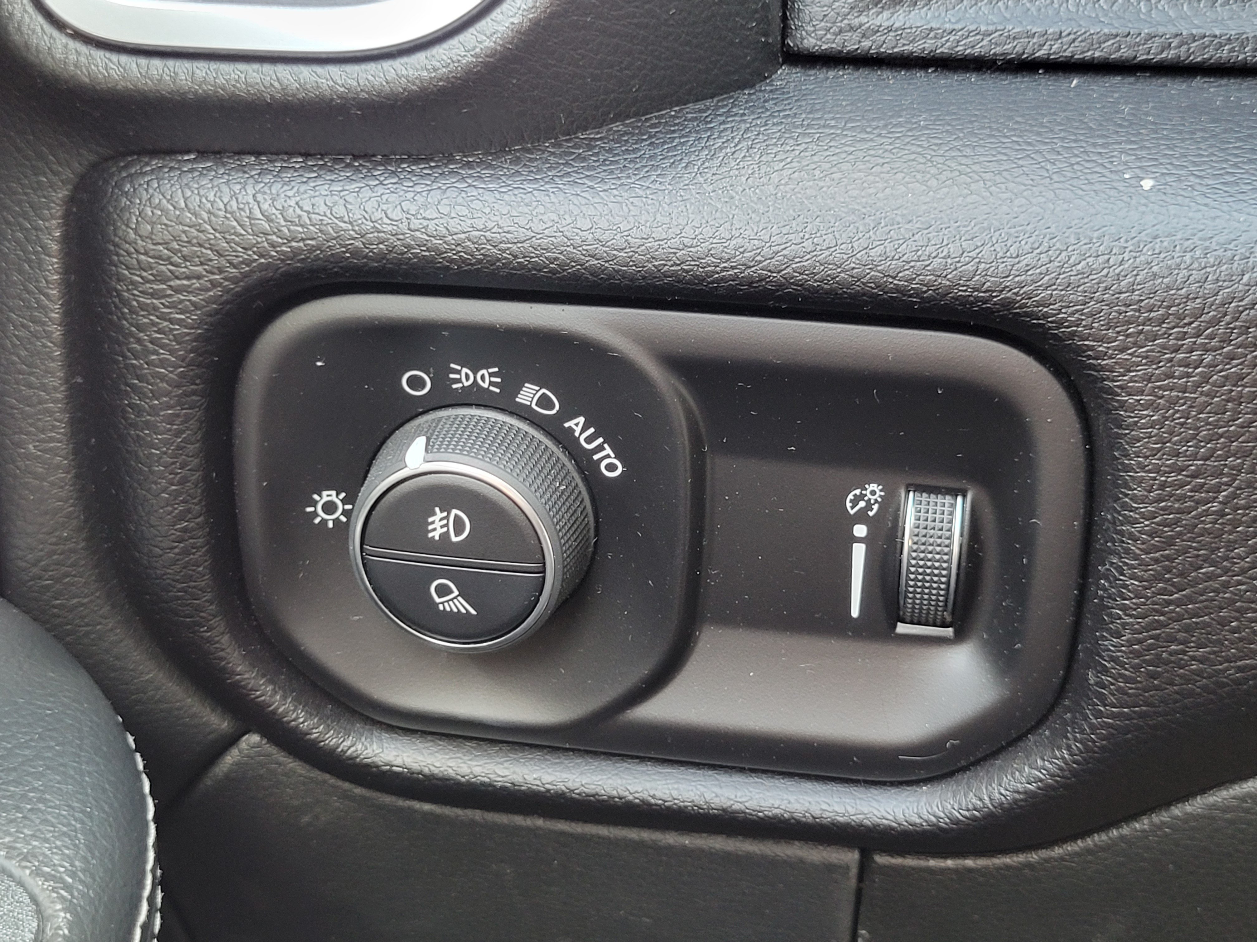 Used 2026 RAM 2500 Big Horn AWD/4WD image 10