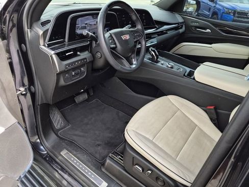 Used 2023 Cadillac Escalade ESV Sport w/ Touring Package image 23