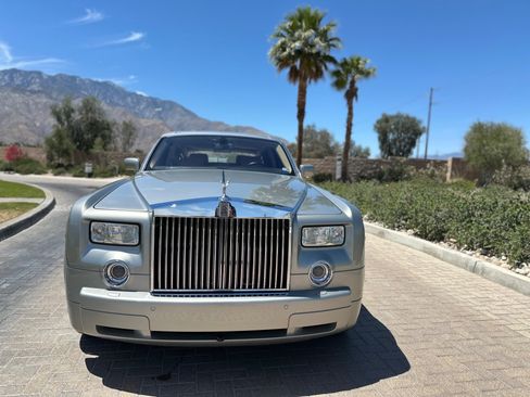 Used 2006 Rolls-Royce Phantom Sedan RWD image 5