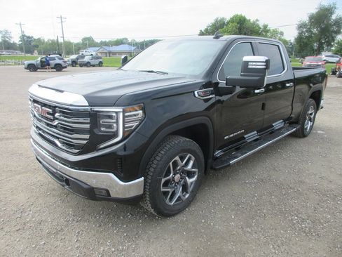 New 2026 GMC Sierra 1500 SLT w/ SLT Premium Plus Package AWD/4WD image 12