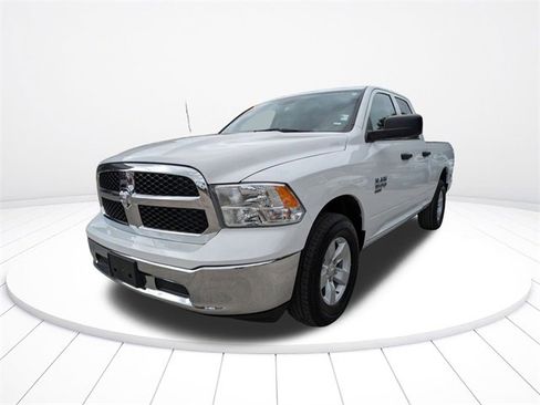 Used 2024 RAM 1500 Classic SLT image 8