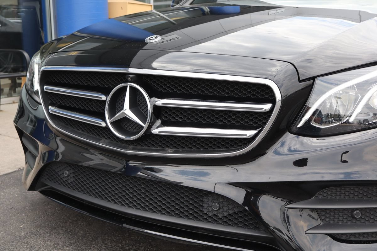 Used 2019 Mercedes-Benz E 450 4MATIC Sedan w/ Premium Package image 31
