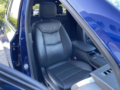 Used 2024 Cadillac XT6 Sport w/ Technology Package AWD/4WD image 39