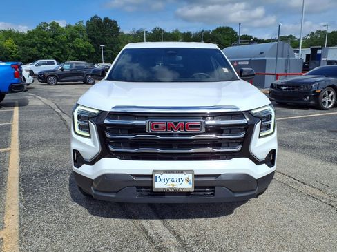 Used 2025 GMC Terrain Elevation AWD/4WD image 19