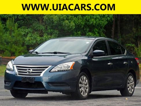 Used 2014 Nissan Sentra S FWD image 2
