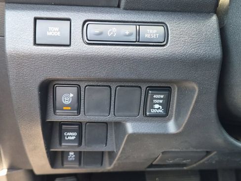 Used 2024 Nissan Frontier SV w/ SV Convenience Package RWD image 27