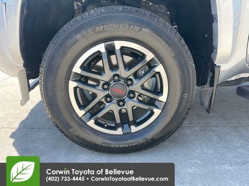 Used 2024 Toyota Tacoma TRD Sport AWD/4WD image 26
