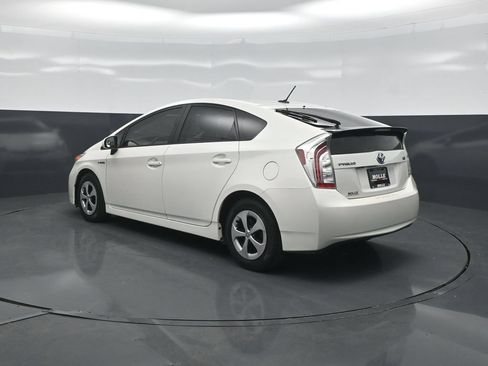 Used 2014 Toyota Prius Four FWD image 5
