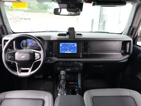 Used 2023 Ford Bronco Black Diamond AWD/4WD image 15