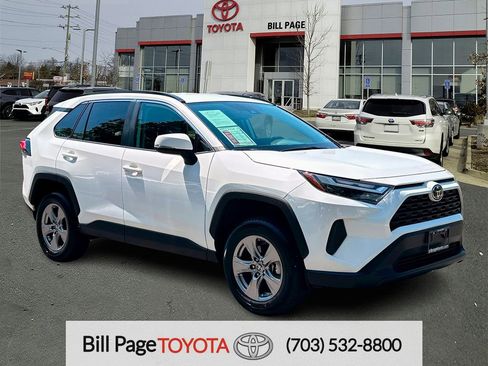 Used 2025 Toyota RAV4 XLE AWD/4WD image 1