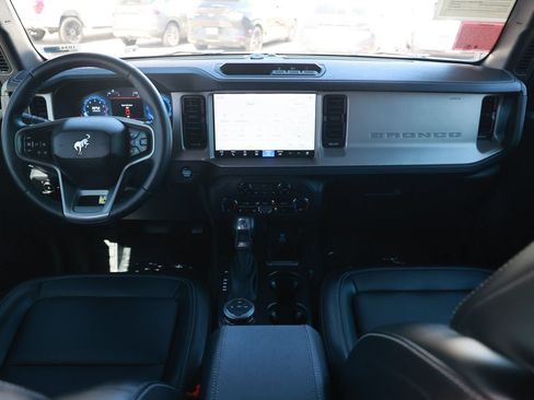 Used 2025 Ford Bronco Outer Banks AWD/4WD image 30