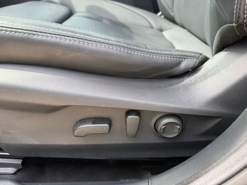 Used 2022 Subaru Outback Limited image 16