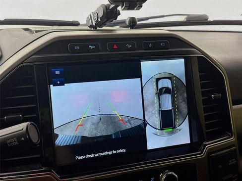 Used 2022 Ford F350 Platinum w/ FX4 Off-Road Package image 11