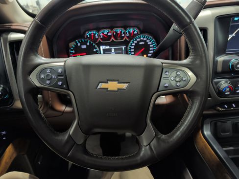 Used 2016 Chevrolet Silverado 2500 High Country w/ Duramax Plus Package AWD/4WD image 10