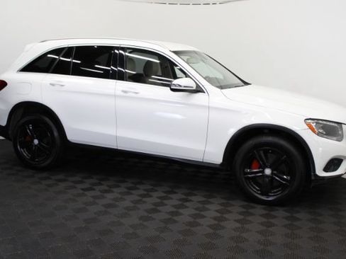 Used 2016 Mercedes-Benz GLC 300 image 4