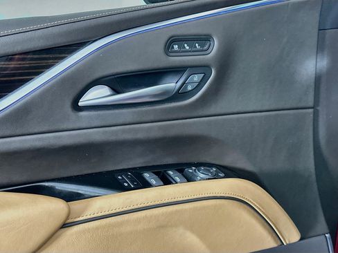 Used 2023 Cadillac Escalade Premium Luxury RWD image 15