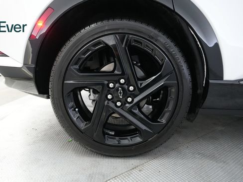 Used 2024 Chevrolet Equinox EV RS FWD image 22
