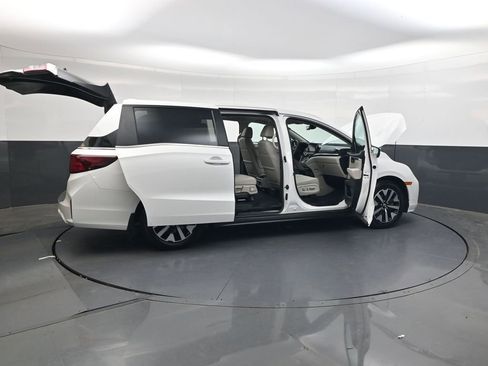 Certified 2026 Honda Odyssey EX-L image 34