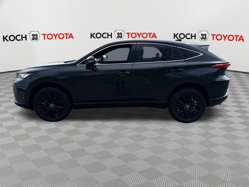 Used 2023 Toyota Venza Nightshade image 4