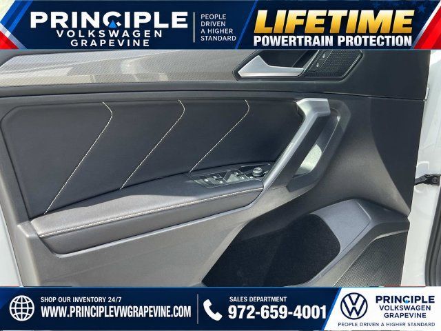 Used 2023 Volkswagen Tiguan SE FWD image 10