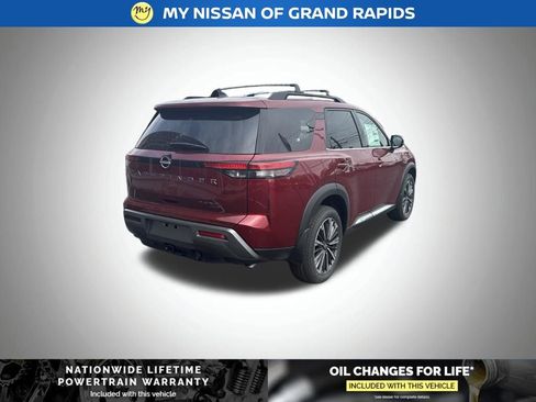 New 2026 Nissan Pathfinder Platinum AWD/4WD image 2