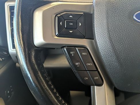 Certified 2022 Ford F350 Lariat w/ Lariat Ultimate Package image 17