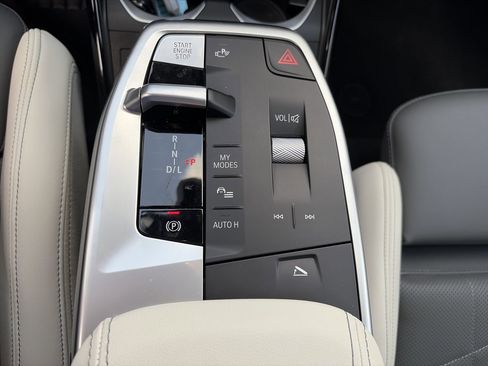 Certified 2026 BMW X2 xDrive28i AWD/4WD image 26