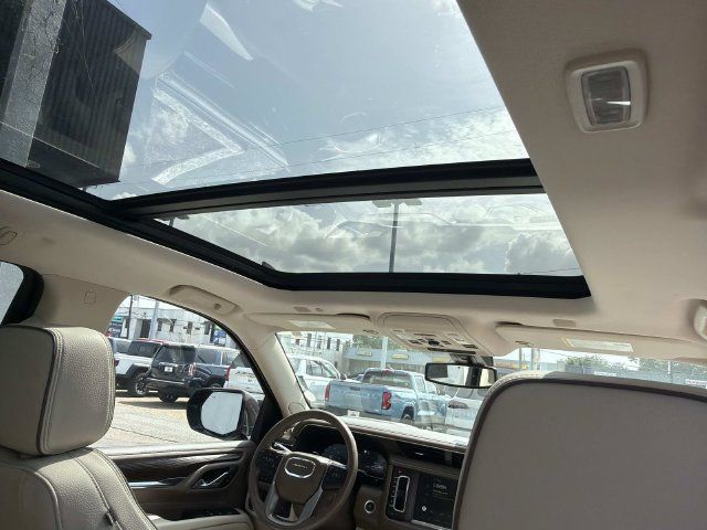 Used 2022 GMC Yukon XL Denali w/ Max Trailering Package AWD/4WD image 13