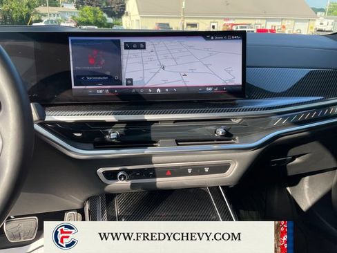 Used 2025 BMW X7 M60i AWD/4WD image 18