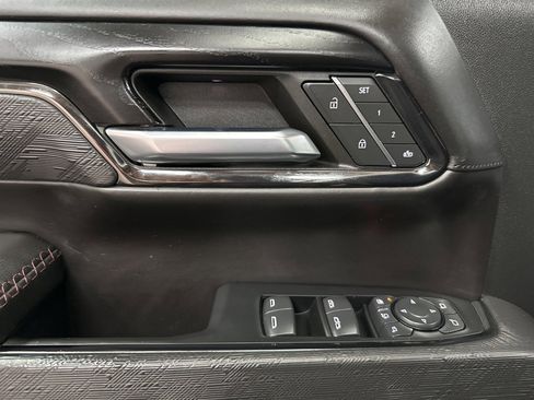 Used 2024 GMC Sierra 2500 AT4X image 20