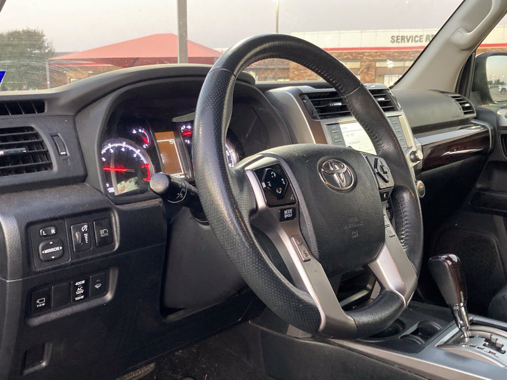 Used 2022 Toyota 4Runner Limited RWD image 9