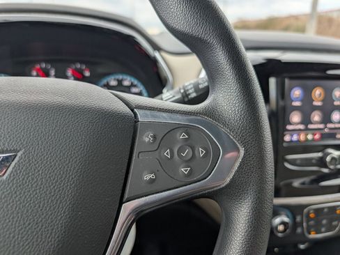 Used 2022 Chevrolet Traverse LS w/ Midnight/Sport Edition image 14