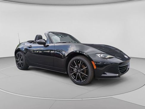 New 2026 MAZDA MX-5 Miata Grand Touring RWD image 1