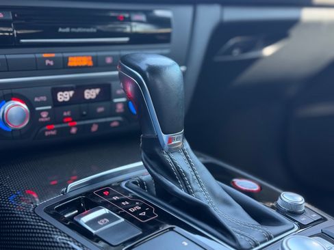 Used 2018 Audi S6 Prestige w/ S Sport Package AWD/4WD image 16