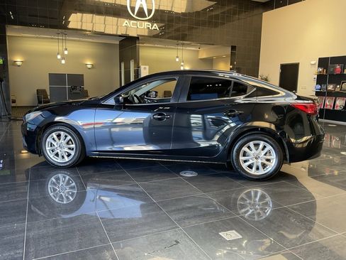 Used 2014 MAZDA MAZDA3 i Grand Touring image 4