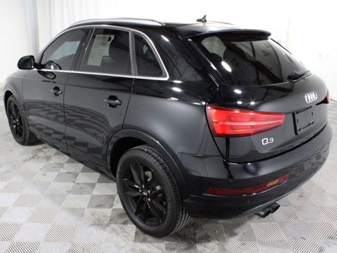 Used 2017 Audi Q3 2.0T Premium Plus w/ Premium Plus Package FWD image 29