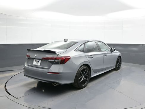 Used 2025 Honda Civic Sport image 6