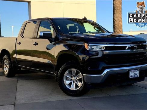 Used 2022 Chevrolet Silverado 1500 LT image 2