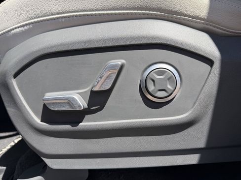 Used 2024 Hyundai Santa Fe Limited AWD/4WD image 18