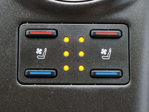 Used 2021 Toyota Camry XSE w/ Navigation Package image 9