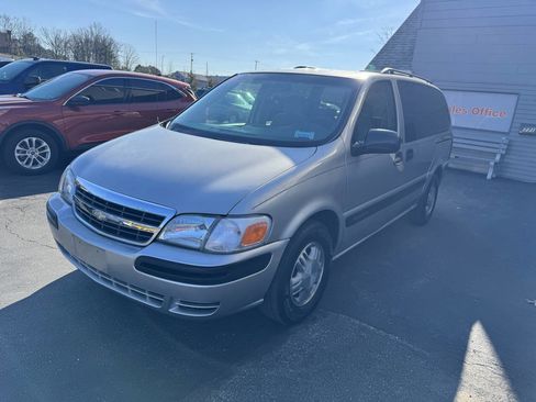 Used 2005 Chevrolet Venture LS w/ Easy Order Package image 3