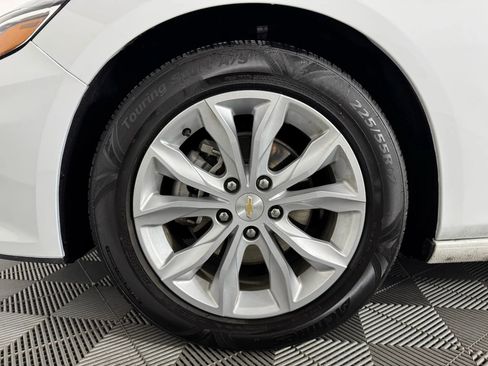 Used 2024 Chevrolet Malibu LT image 42