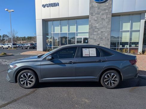 Used 2024 Volkswagen Jetta S image 3