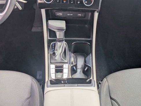 Certified 2024 Hyundai Tucson SE image 18