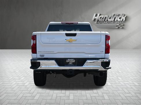 Used 2026 Chevrolet Silverado 2500 LT w/ Safety Package AWD/4WD image 9