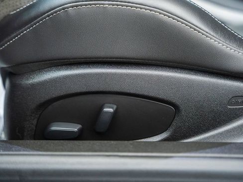 Used 2019 Chevrolet Camaro SS RWD image 41