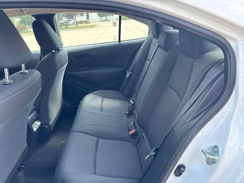 Used 2025 Toyota Corolla LE FWD image 20
