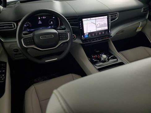 New 2026 Jeep Grand Wagoneer L Limited AWD/4WD image 16