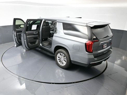 Used 2023 GMC Yukon XL SLT image 63